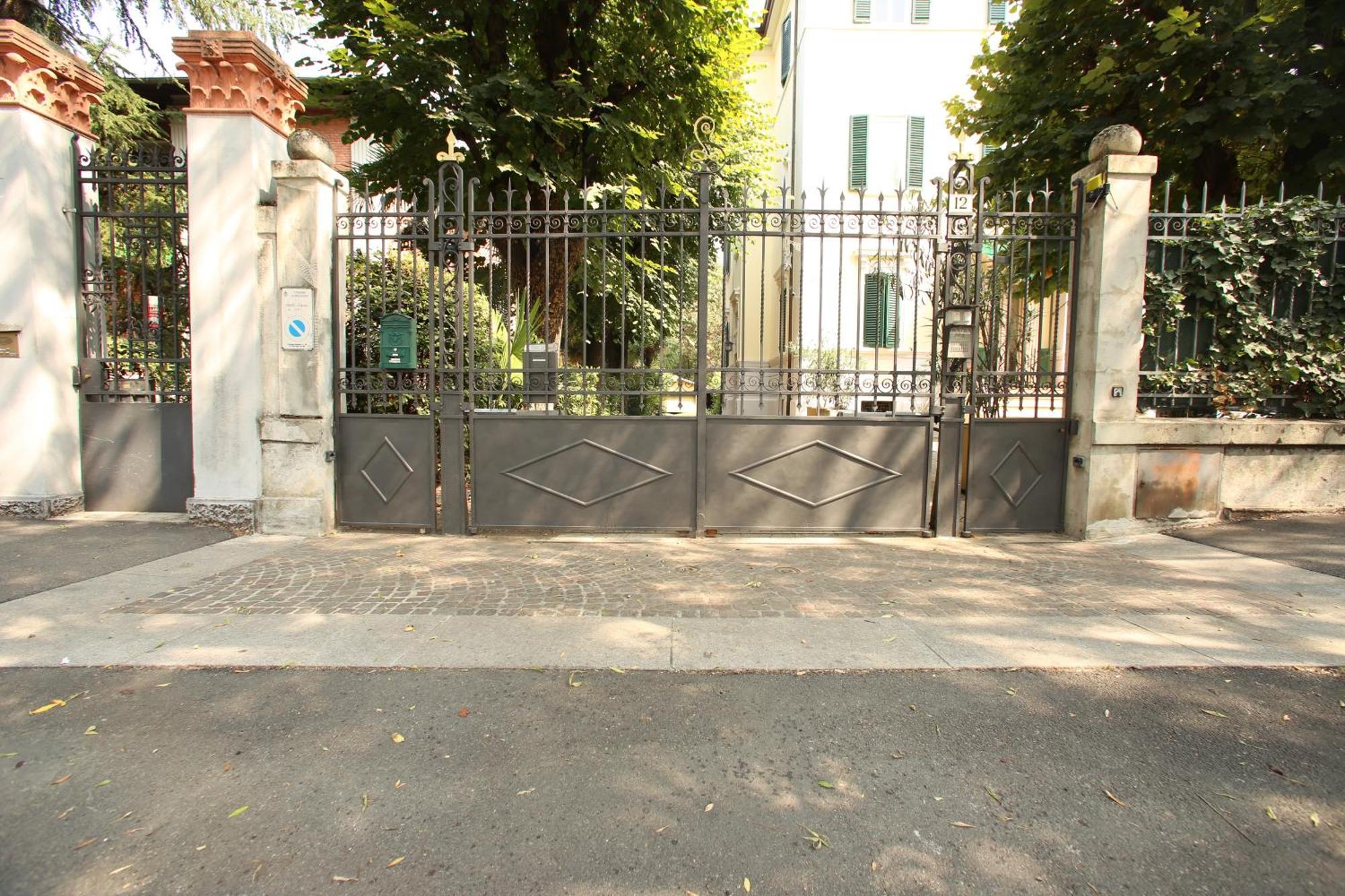Getthekey Alberti Болонья Экстерьер фото
